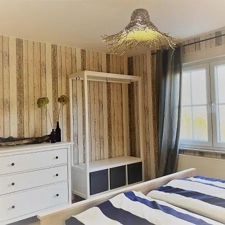 Haus-am-see-pratzschwitz Holiday home *