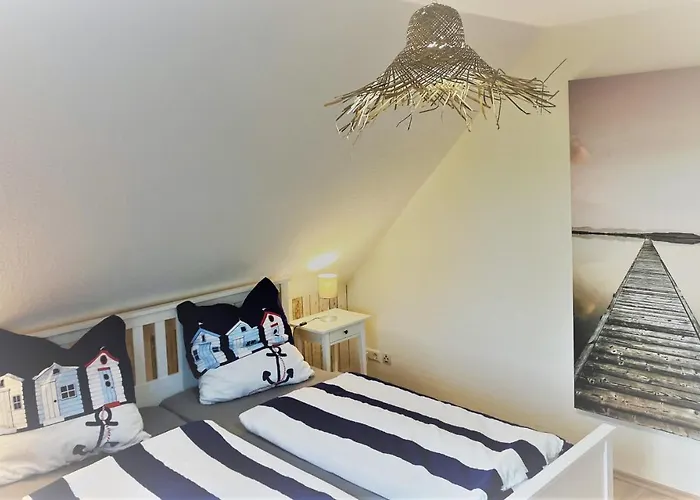 Haus-am-see-pratzschwitz Holiday home *