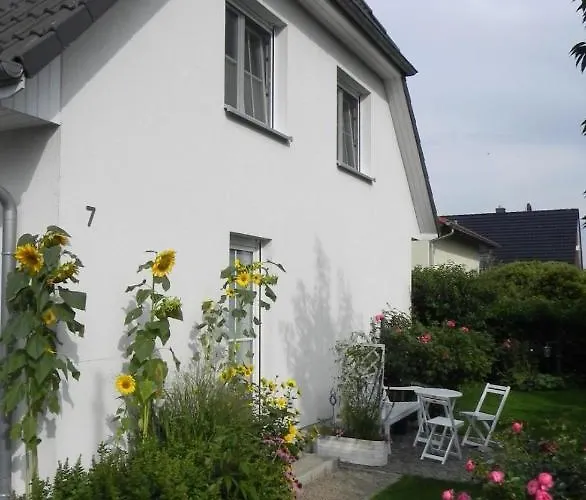 Holiday home Haus-am-see-pratzschwitz *